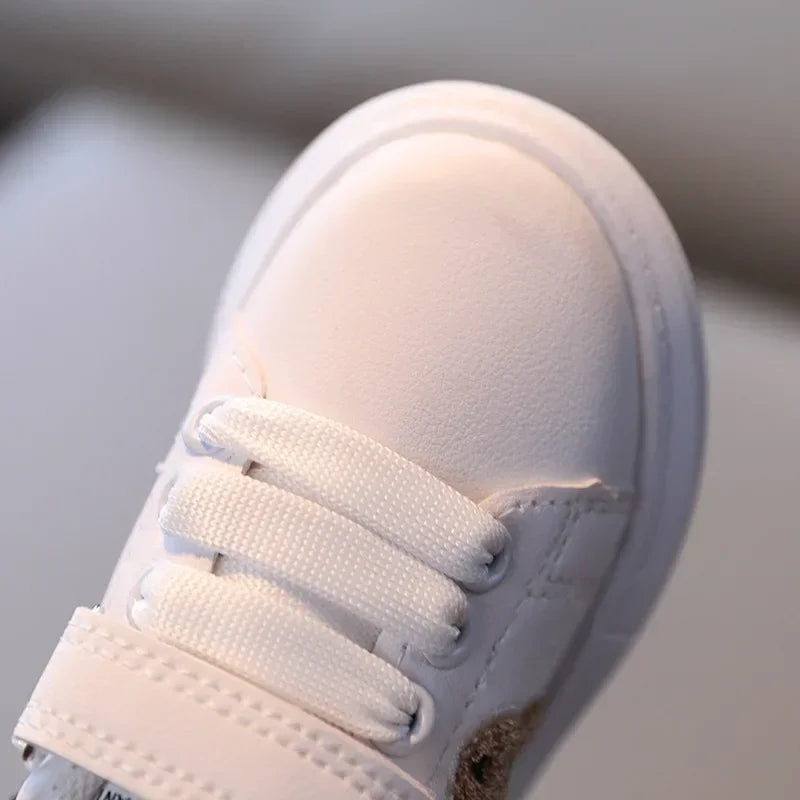 Bear Sneakers – Comfort e stile – Sneaker per bambini con orsetto