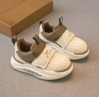 Thumbnail for KidStride – Alla moda e funzionali – Sneakers con chiusura in velcro