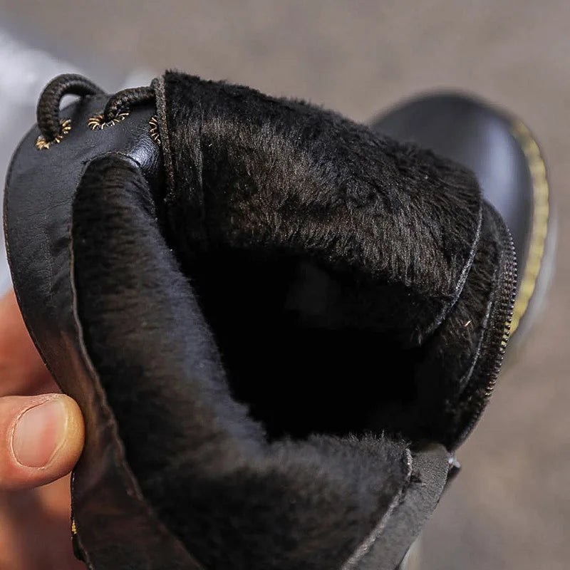 BlackLine – Robuste e comode – Stivali militari stringati